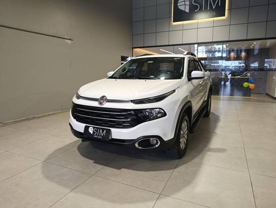 FIAT TORO 1.8 16V EVO FLEX FREEDOM AT6 FIAT TORO 1.8 16V EVO FLEX FREEDOM AT6